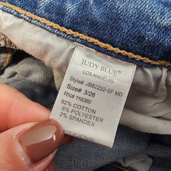 Judy Blue Relaxed Fit Jeans Women's  3/26 Light Wash Fringe Hem Stretch Denim - Picture 8 of 9